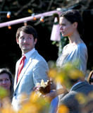 th_32816_Preppie_-_Katie_Holmes_and_Anna_Paquin_film_a_Wedding_Scene_on_The_Romatics_set_-_Nov._17_2009_575_122_103lo.jpg