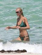 Paris Hilton bikini pics