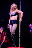 http://img250.imagevenue.com/loc553/th_67217_babayaga_Britney_Spears_The_Circus_Starring_Britney_Spears_Performance_03-03-2009_031_123_553lo.jpg