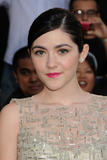 th_28969_Isabelle_Fuhrman_The_Hunger_Games_Premiere_J0001_018_122_78lo.jpg