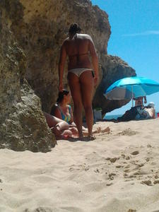 Italian Teens Voyeur Spy On The Beach-s1mhdhxrl7.jpg